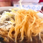 ラーメン つり吉 - ネギラーメン麵リフト