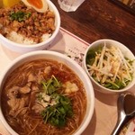 Mensenya Forumosa - レギュラー&ハーフセット(麺線レギュラーに魯肉飯ハーフ)