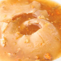 蟹粉排翅（上海蟹ミソ入りフカヒレの姿煮込み） 1枚