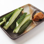 武蔵野うどん じんこ - 味噌きゅうり