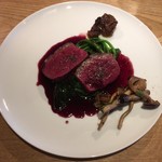 スガハラ - 蝦夷鹿のロースト 柳松茸添え