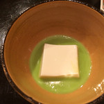 胡麻豆腐うすい豆のすり流し