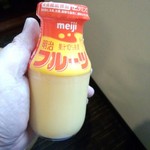 ドーミーインエクスプレス 掛川 - 最上階の温泉出入り口のところにある自販機で昔懐かしいコーヒー牛乳やフルーツドリンク、スポーツドリンク、ビールなどが買えます。