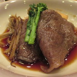 日本橋逢坂 - 岩手牛のすき焼き　泡たまご