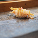 寿司栄 - 閖上（ゆりあげ）の赤貝の握り