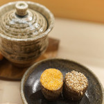 日本橋蛎殻町 すぎた - 海老芋、うにとゴマをかけて