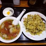 華聖樓 - 高菜炒飯＋ワンタンスープ