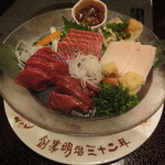 馬肉バル 新三よし - 定番の刺し盛り