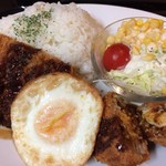 快活CLUB - ダブルカツランチ（大盛）＋目玉焼き