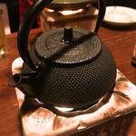 山形長屋酒場 - 中にはウーロン茶の茶葉が入っています。
                                ロウソクで下から温めてくれます。