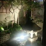 レストラン イソ - 中庭