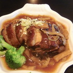 度小月擔仔麵 - 筍干扣肉(筍の豚煮込み)