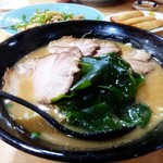 哲平本店 - チャーシュー麺。