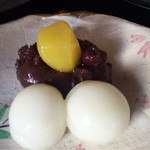 さくら茶屋 - 白玉団子（あんこと栗甘露煮添え）