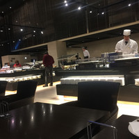 リュクス ダイニング ハプナ - 店内