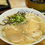 ラーメン無法松 - 太肉麺