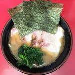 横浜ラーメン 田上家 - チャーシューメン並