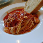 イタリアキッチン ヴォナセーラ - 魚介トマト和えスパ