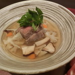 京松蘭はなれ - 島根県産　リブロースのマキ　きのこ餡かけ