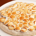 Barba Pizza - マシュマロチョコレートのピザ（ベースのチョコレートソースはブラウンorホワイトからお選びいただけます）