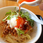 リンガーハット - ラー油をかけて……