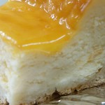 たるみ製菓 - 少しだけ酸味もあってなめらかで美味しいチーズケーキです。