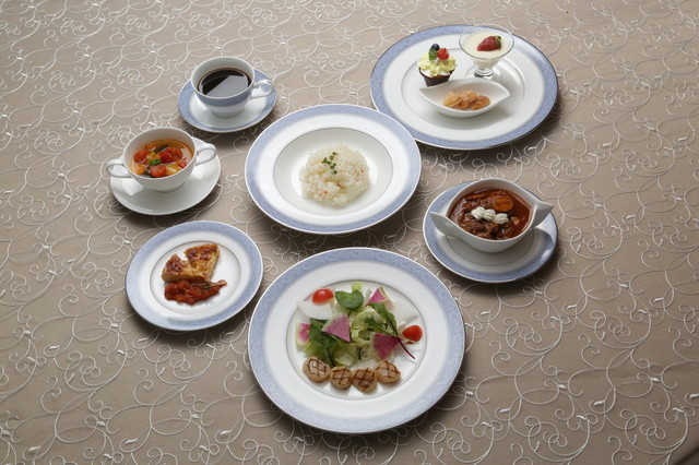 ランチメニュー Maricafe マリカフェ 城下 カフェ 食べログ
