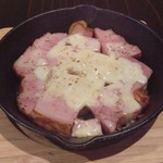 囲炉裏居酒屋 朋 - ベーコンチーズ