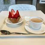 カフェ・ディ・フェスタ - ストロベリーサンデー、アメリカンコーヒー 2016/03/11