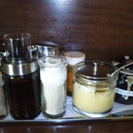 62256913 - 卓上調味料