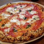 ピッツェリア ダ マッシモ - マルゲリータ(950円)です。