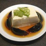 龍華 - ピータン豆腐４００円★★