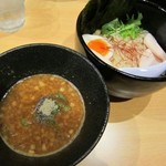 濃厚鶏ソバ 麺 ザ クロ - 超濃厚煮干し鶏辛つけSOBA