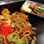 Okonomiyaki Dabo - 焼きうどん/砂ずりの鉄板焼き✩