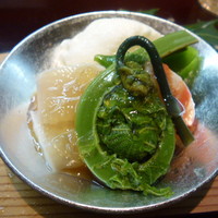 祇園 なん波 - こごみ・海老・湯葉など