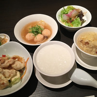 廣東料理 民生 ヒルトンプラザウエスト店 - 
