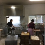 岡崎製麺所 - まさしく製麺作業中～