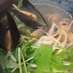 海鮮地鶏酒家 とさ家 - 鯛だし貝塩ラーメン650円