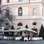 Hotel Giotto Assisi - サンタ・マリア・マッジョーレ教会前