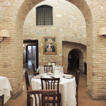 Hotel Giotto Assisi - お城のセラー風