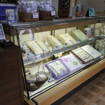 信勢堂総本店 - 店内