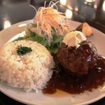 ニュートロン - ハンバーグランチ （ご飯、サラダ、ドリンク付）1,000円