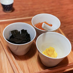 松川 - 御飯にじゃこ、いくら、からすみ、海苔を添えて