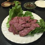 Jiraiya - これは、サラダに続く最初のお肉（タタキ）でした