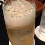 Whisky Dining WWW.W - 一緒に行った人が、選んでくれたウィスキーをハイボールに……銘柄忘れました|ω･`)…横文字やった…（笑）