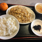 新栄 - イカと玉葱の玉子炒め定食