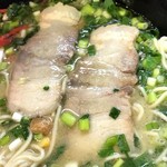 ラーメン 八卦 - チャーシュー UP