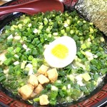 ラーメン 八卦 - とんこつ(久留米ラーメン) 750yen + ねぎ 100yen