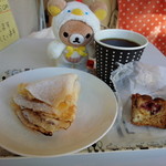 オバーユ - 苺のクレープとオーガニックコーヒー