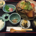 鮮菜家 - 日替わり定食＝９８０円
            のど黒と大根の煮付